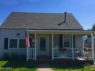 8 Ridgemoor Rd, Baltimore, MD 21221