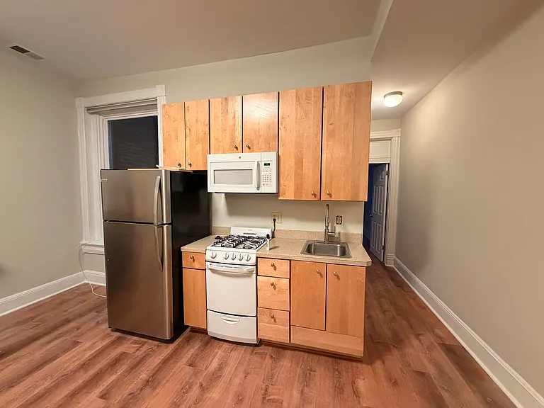 1418 Hopkins St NW #3 — Photo 25