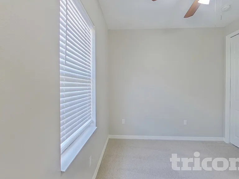 33314 Portal Dr — Photo 9