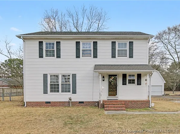 5725 McDonald Rd, Parkton, NC 28371