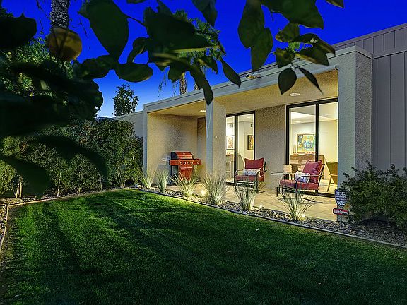 4th image of 1251 E Twin Palms Dr