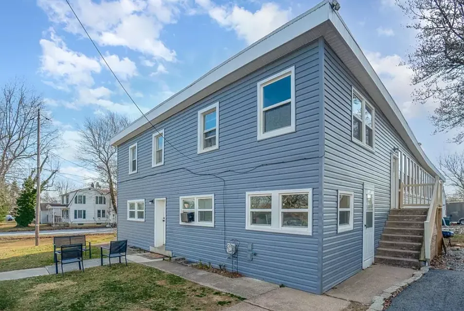 1 Hereford St — Photo 2