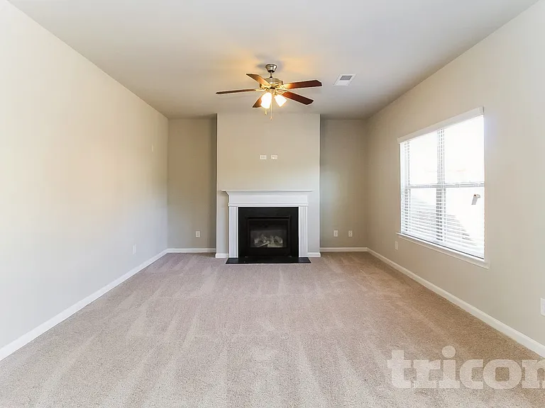 5702 Pahaska Ct — Photo 2