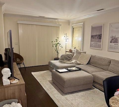 3rd image of 1625 Paterson Plank Rd APT 1