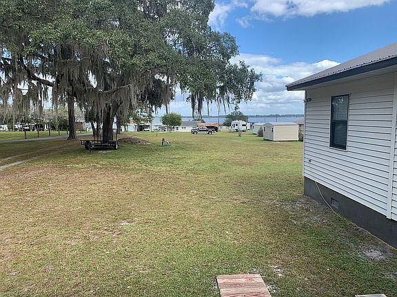 4th image of 6290 Blanding Blvd