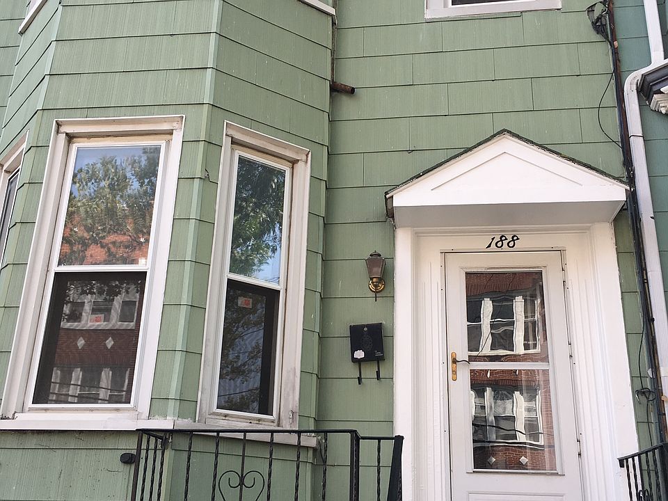 2nd image of 188 Pine St