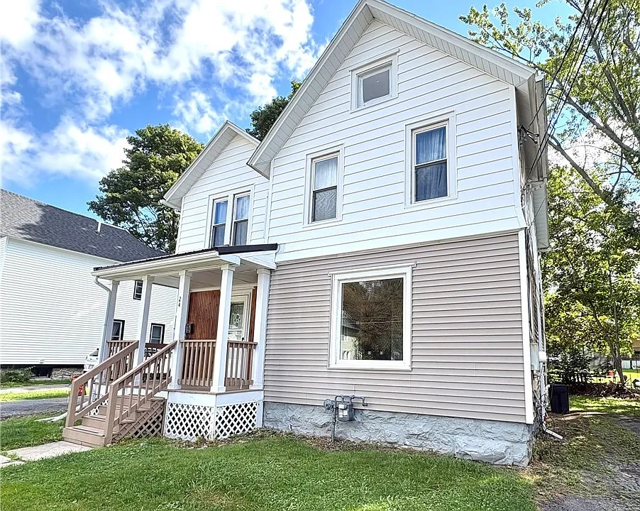 24 Sherman St