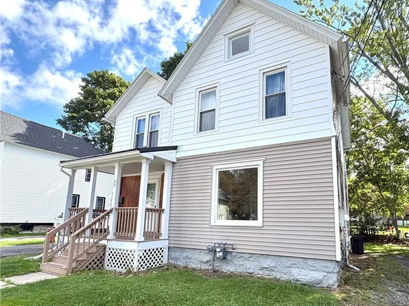 24 Sherman St, Auburn, NY 13021