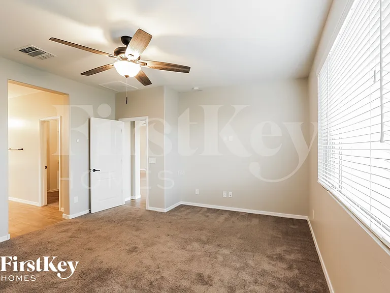 19748 W Devonshire Ave — Photo 11