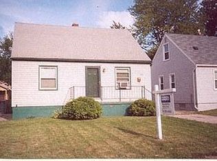 5085 Mildred St, Wayne, MI 48184