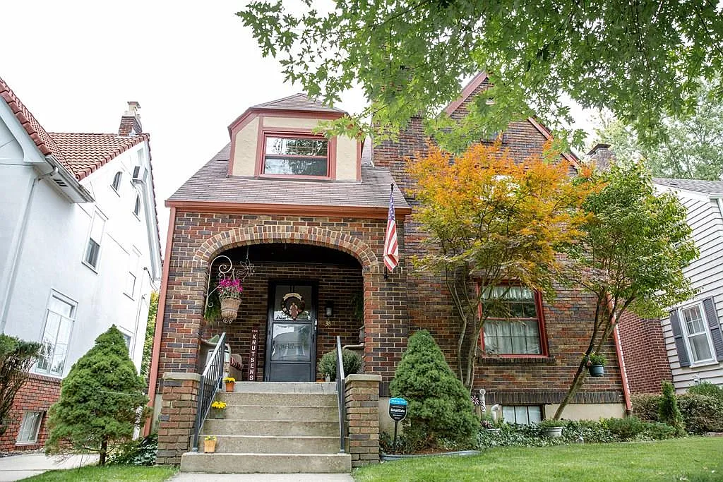 38 Haddale Ave photo 1