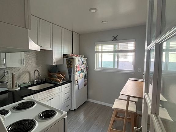 4th image of 1243 Capuchino Ave APT 3