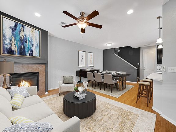 3rd image of 3360 Valentia St
