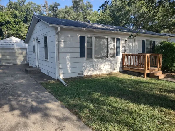 1609 N Eisenhower Dr, Junction City, KS 66441