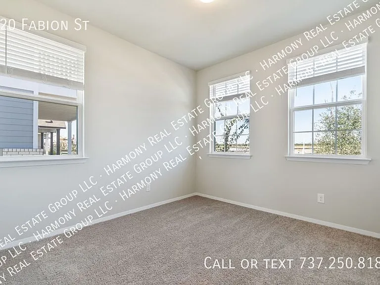 220 Fabion St — Photo 26