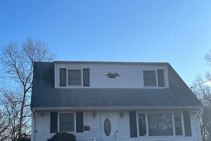 1st image of 103 Chestnut St