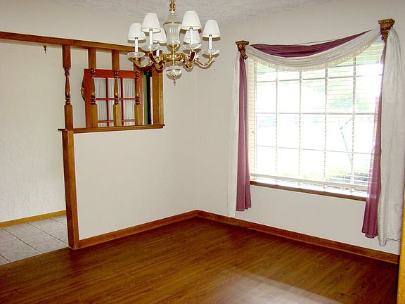 5th image of 903 NW Cheryl Pl