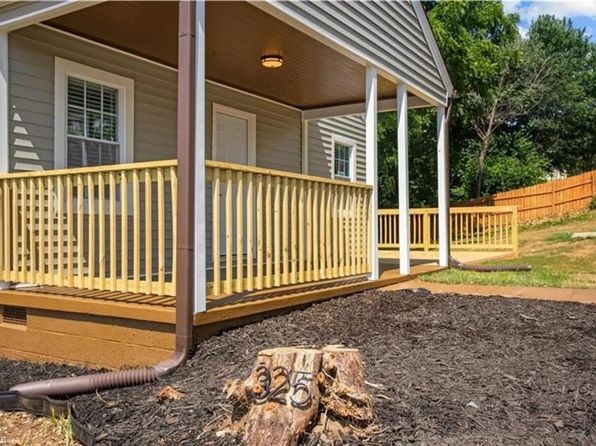 325 Gregory St, Winston Salem, NC 27101