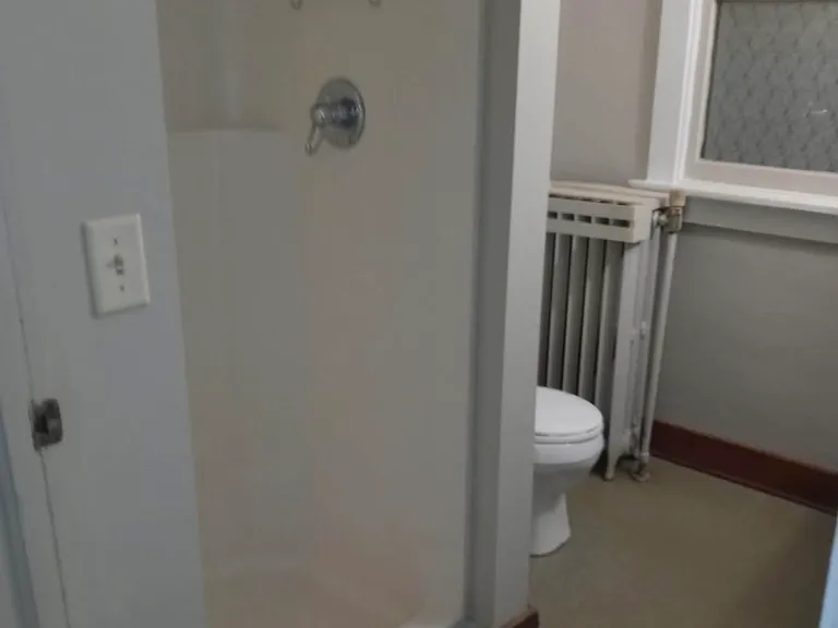 207 NW 2nd St #7 — Photo 3