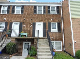 1030C Margate Ct, Sterling, VA 20164