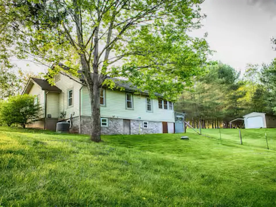 83 Piney Mountain Church Rd