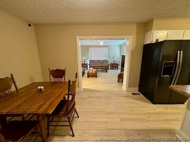 434 Windsor Rd — Photo 15
