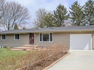 2845 Carlton Dr, Ann Arbor, MI