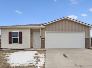 315 Hillside Dr, Pleasant Hill, IA 50327