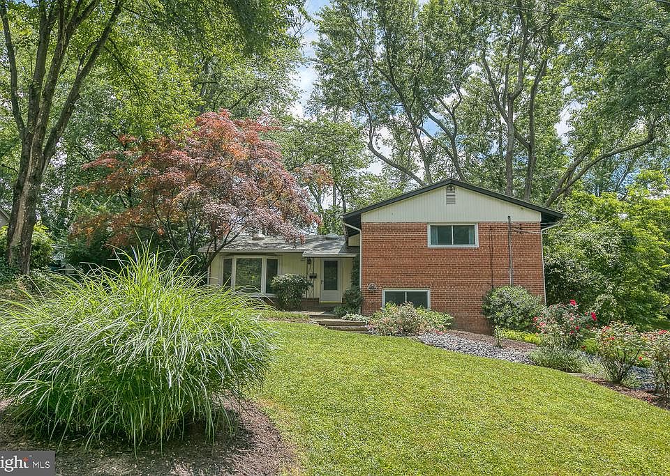 1st image of 3445 Rose Ln