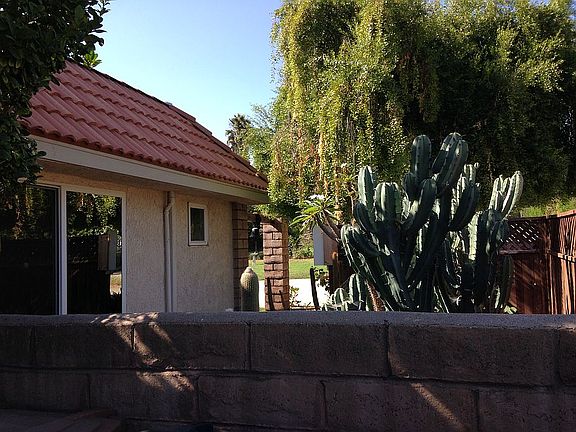 3rd image of 61 Camarillo Dr