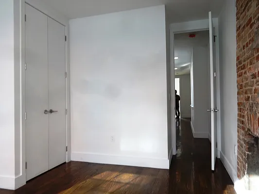 Rented by Blue Egg Realty Corp | media 31