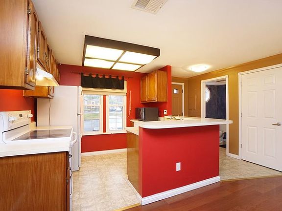 5th image of 5 Palmer Ct #C3