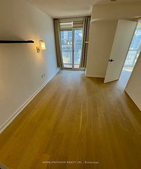 10 Capreol Ct #903 — Photo 13