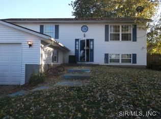 23475 Dogwood Dr, Elsah, IL 62028