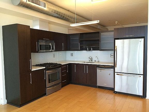 5th image of 1100 S Hope St APT 1210
