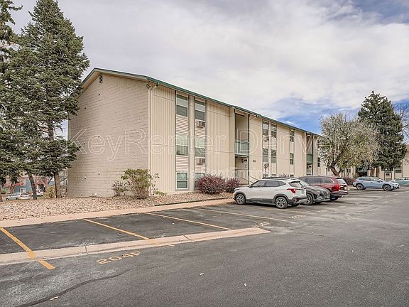 2nd image of 2120 S Vaughn Way #202