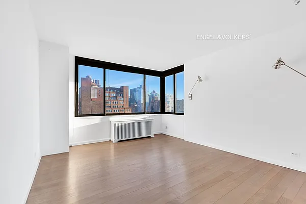 Rented by Engel & Völkers New York City | media 14
