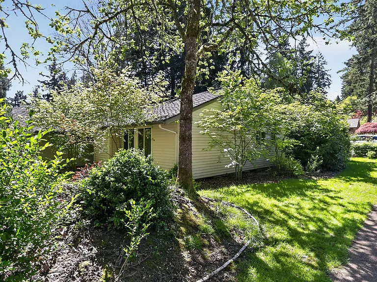 5705 SW 152nd Ave — Photo 4