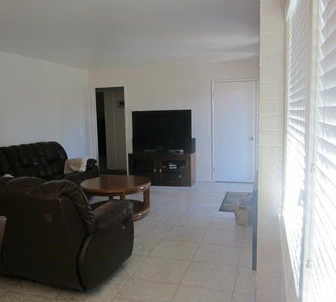 3rd image of 8471 San Pablo Dr