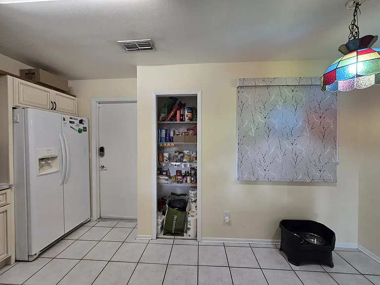 1545 Maxwell Ln — Photo 26