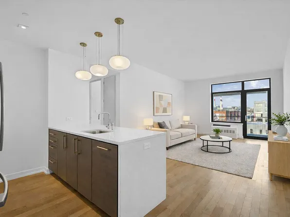 2145 44th Dr APT 6B, Long Island City, NY 11101