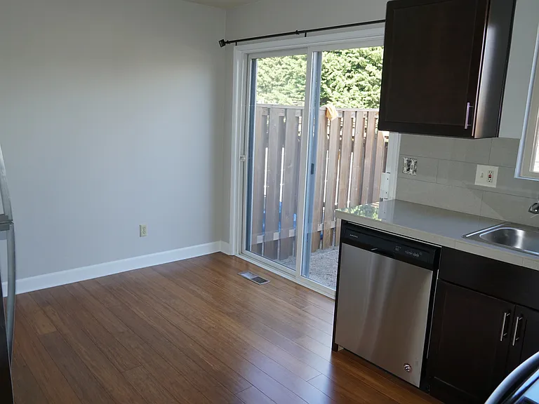 Willamette Center — Photo 3
