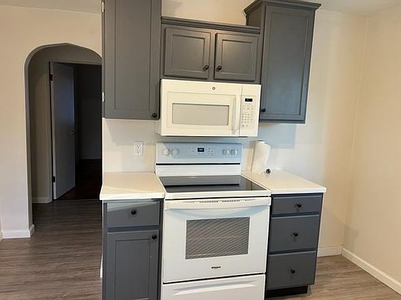 4th image of 296 W Amsterdam Ave