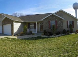 235 W Woodland Rdg, Valmeyer, IL 62295