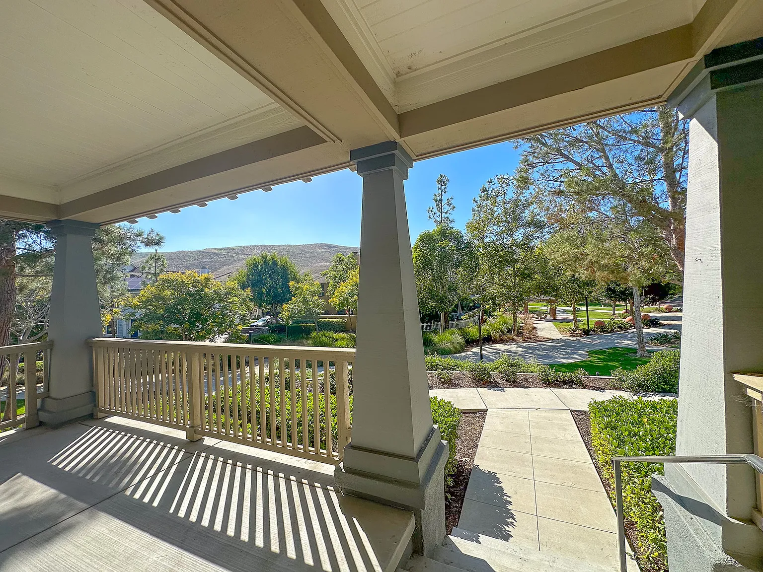 3 bed, 1700 sqft, $4,450 — Photo 3