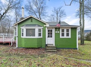 26 Crestwood Trl, Monroe, NY 10950