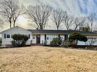 1571 Brookside Rd, Mountainside, NJ 07092