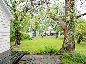 4th image of 7544 Valley Circle Ln