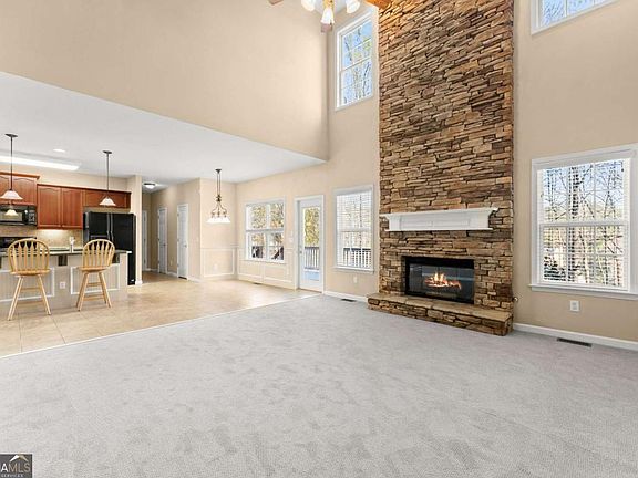 3rd image of 1000 Island Bluff Ln