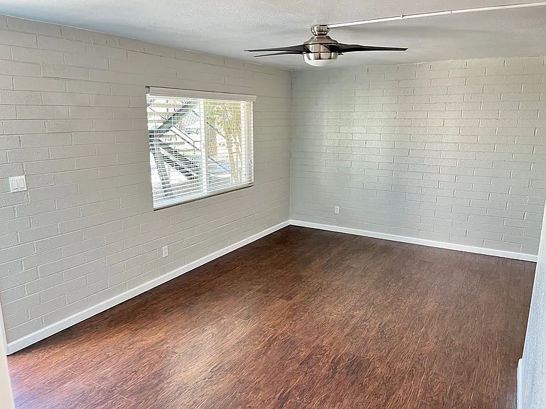 Melrose 36 Place — Photo 9